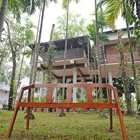 Serenity Villa And Treehouse Palakkad Esterno foto