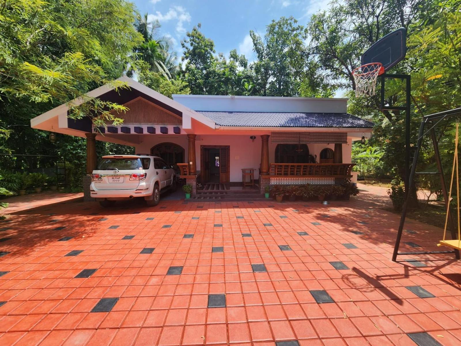 Serenity Villa And Treehouse Palakkad Esterno foto